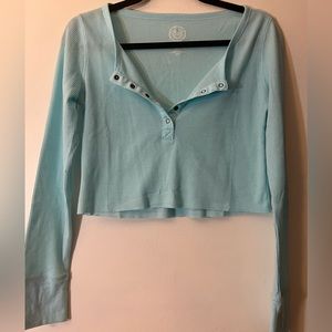 NWOT ribbed cropped snap button long sleeve